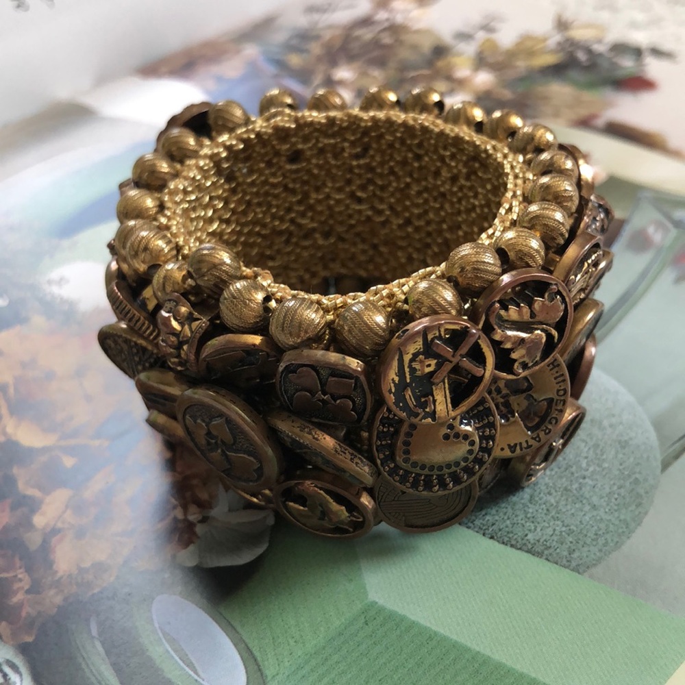 ❤️Brass Button Bracelet Victorian Antique